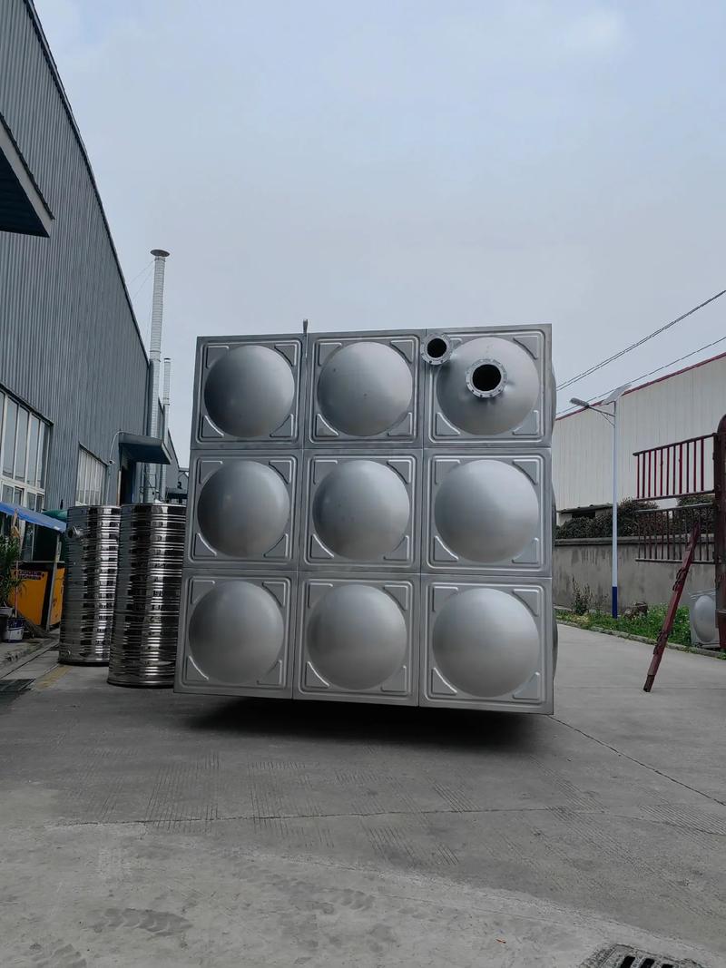 广东不锈钢水箱厂家、如何选择合适的不锈钢水箱？